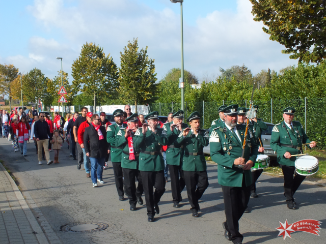 08.10.2022 - Halleneinweihung in Serm